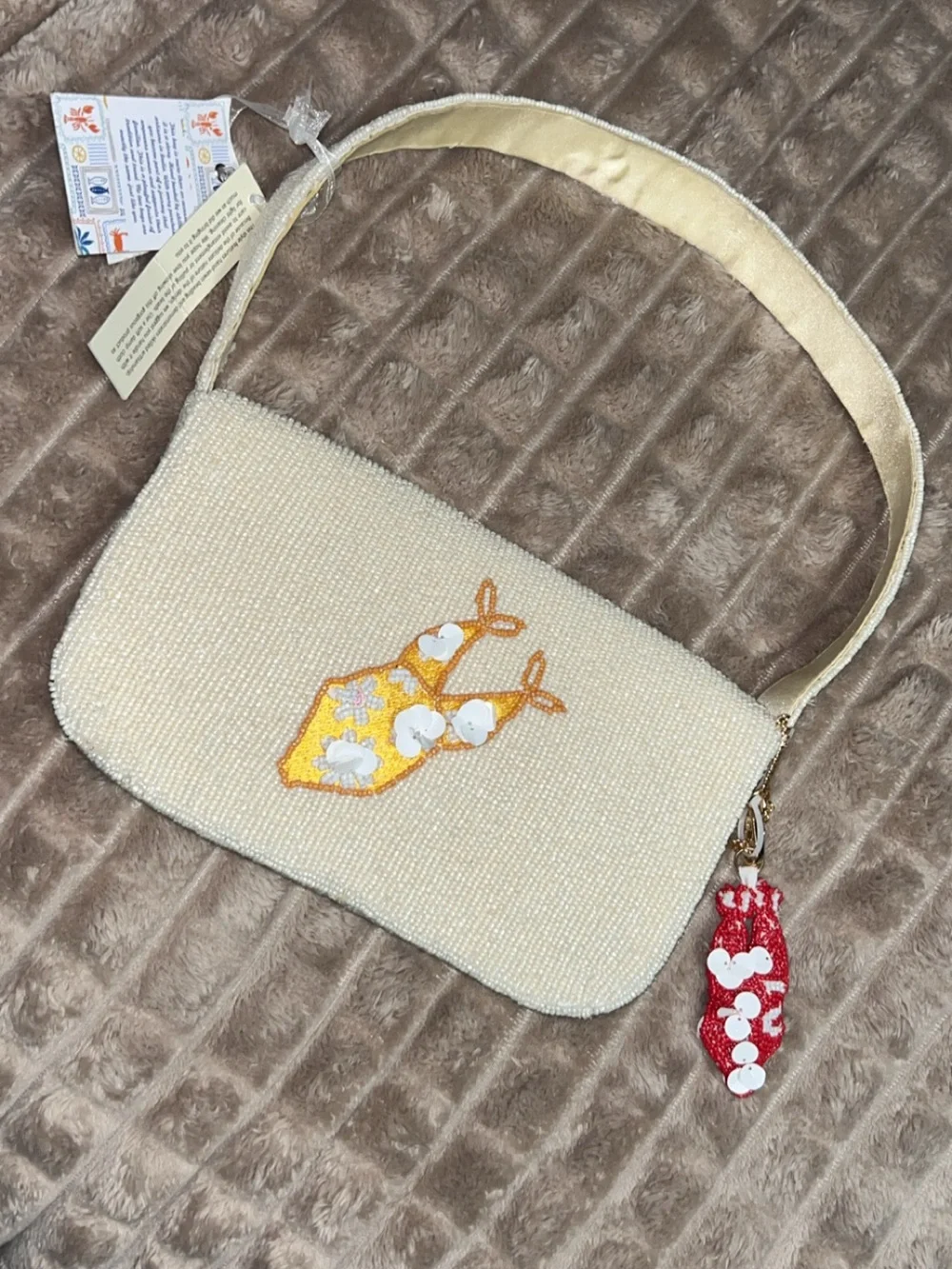 NWT cute Hand-Beaded Cream shoulder Bag